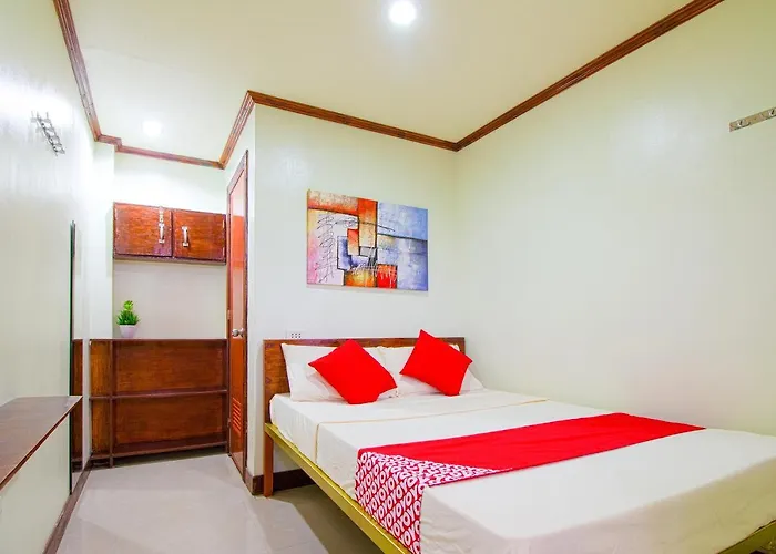 Hotel Oyo 788 Lisa's 3*